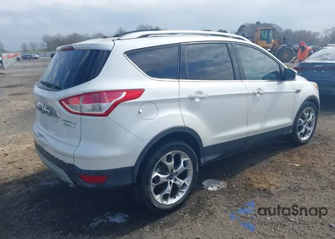 2014 Ford Escape Titanium z USA, uszkodzony, nr VIN 1FMCU0J94EUA19466